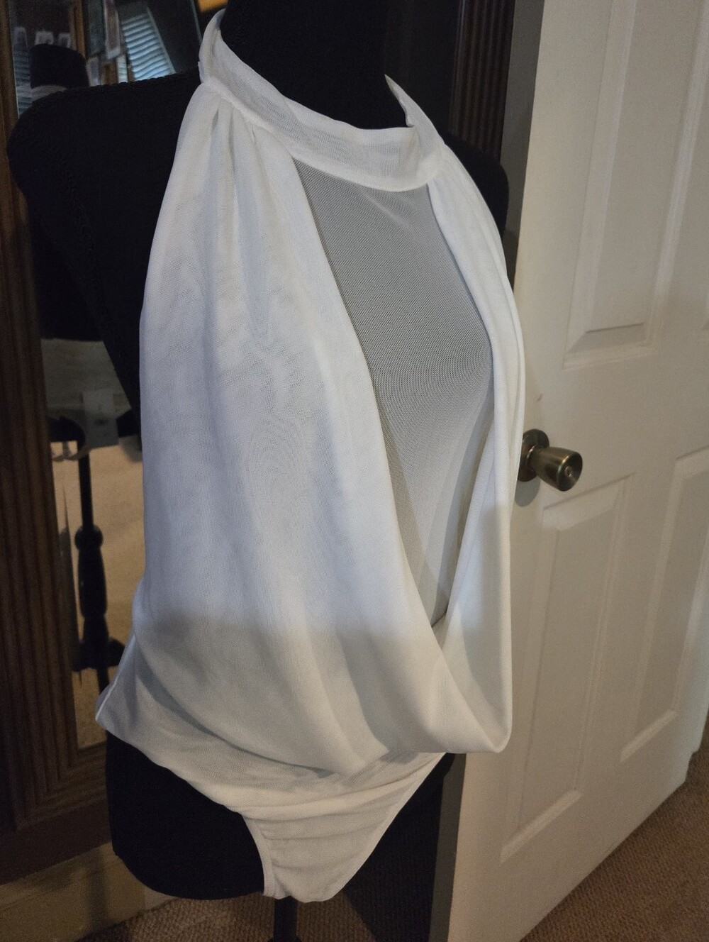 AKIRA 🤍White Halter Bodysuit